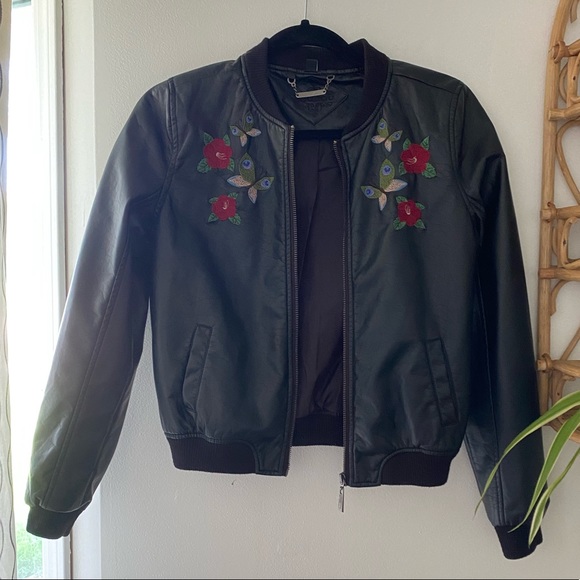 2/$25 Embroidered leather jacket🦋🌺 - Picture 6 of 7